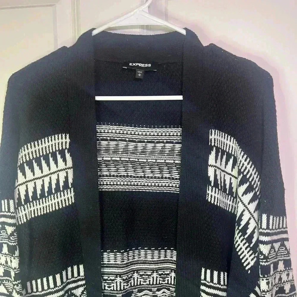 Express Long Pattern Cardigan - Picture 2 of 6